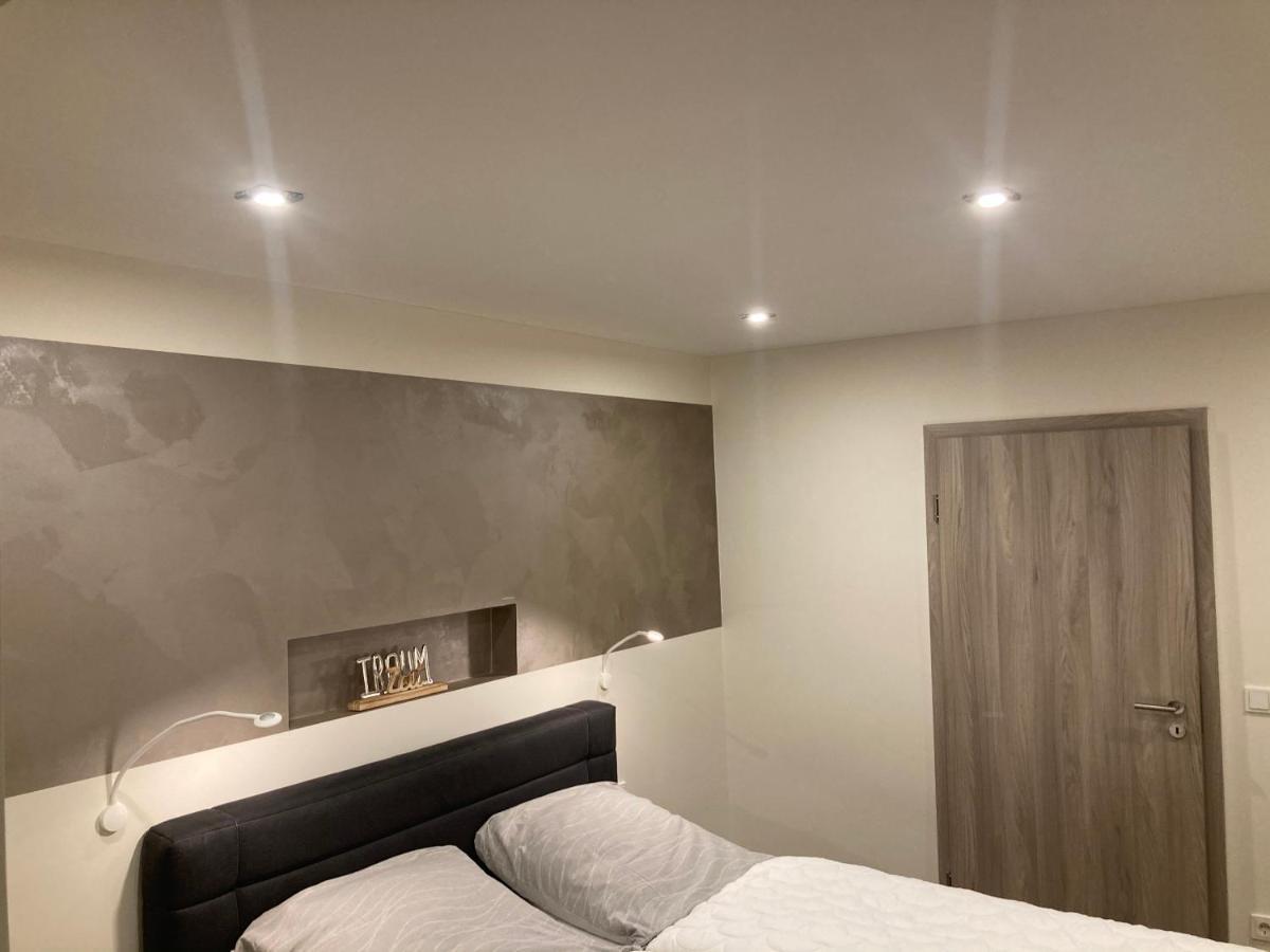 Ferienwohnung Am Saarweg Мерциг Екстериор снимка